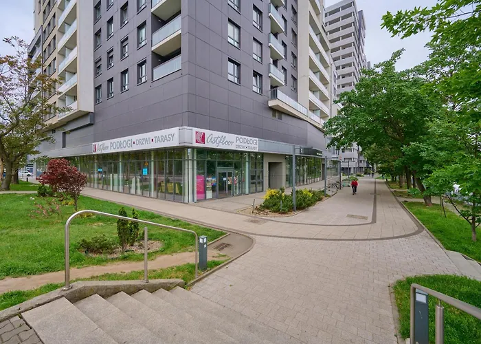 Odra Tower Center Of By Renters Prestige * Breslavia