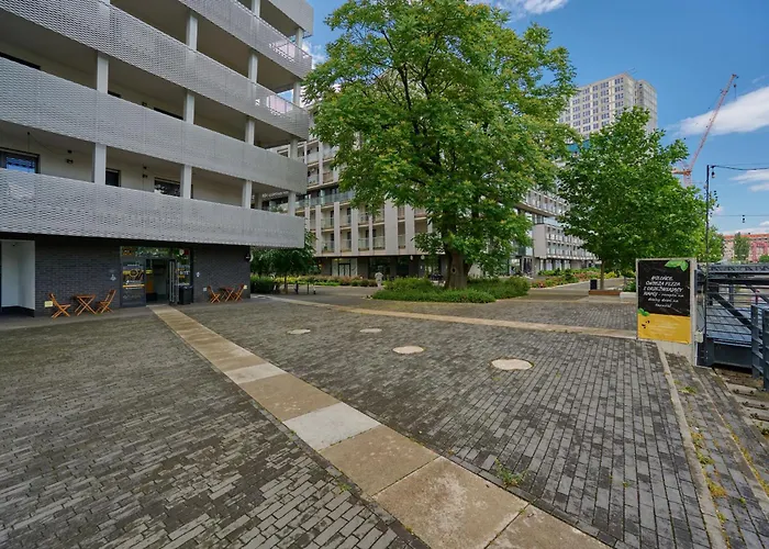 Odra Tower Center Of By Renters Prestige * Breslavia